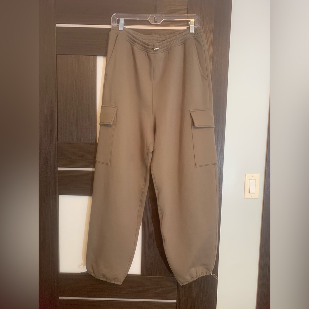 Abercrombie & Fitch YPB
neoKNIT Utility Jogger - Picture 3 of 6